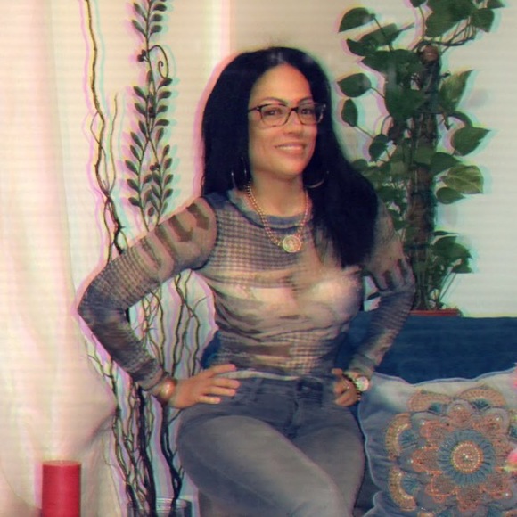 Meet your Posher, Mart22 - Picture 1 of 1